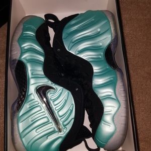 Foam posites teal and black mens size 8
